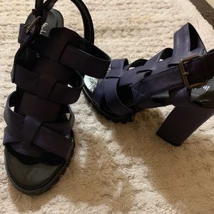 NEW!✨Navy Blue strappy heels